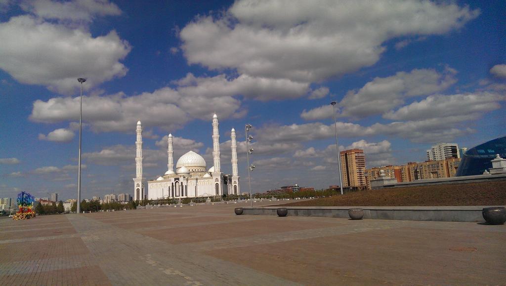 Kaldyakova Apartment Astana Exterior foto