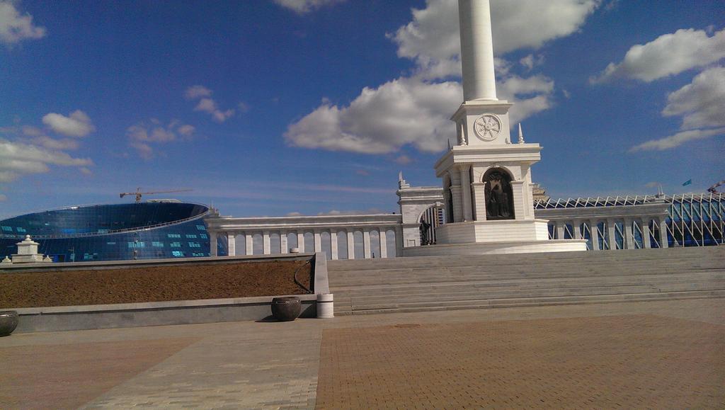 Kaldyakova Apartment Astana Exterior foto